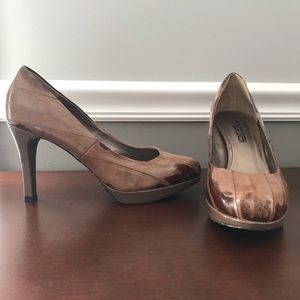 Multi shade brown heels